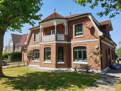 Großzügige 5-Zimmer Dachgeschosswohnung inklusive Einliegerwohnung mit Balkon in Schenefeld