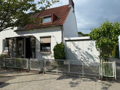 Von privat seltene Gelegenheit in KleinMexiko, Reihenendhaus mit Garage  in Bremen Hulsberg