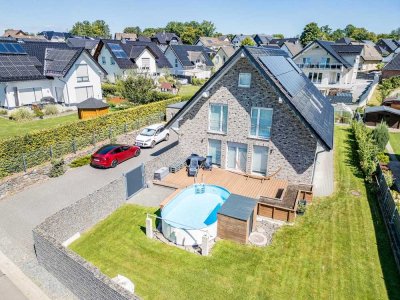 Modern, effizient, zukunftssicher – Einfamilienhaus mit Photovoltaik, Pool und großzügig