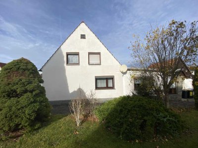 Doppelhaushälfte in ruhiger Lage – viel Platz & Potenzial!