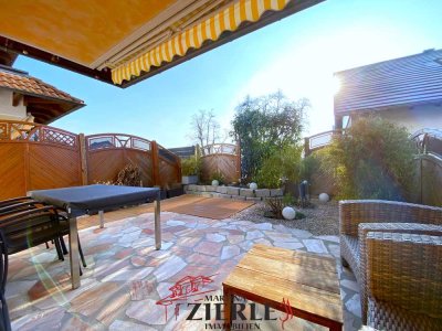 Modernisiertes RMH mit fantastischer Aussicht - Garten/Terrasse, 2 Bäder, 2 Balkone, Garage + Stpl.!