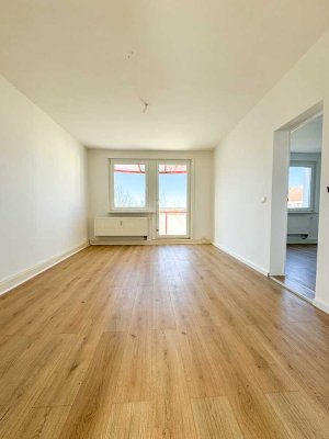+++HELLE & SANIERTE 2 ZIMMERWOHNUNG MIT BALKON+++