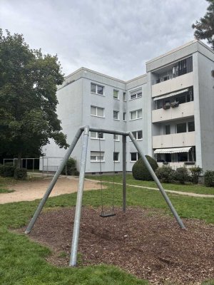 3ZKB mit Balkon & Stellplatz in Wiesbaden Delkenheim