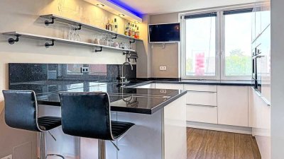 Sonniges Wohngefühl mit Weitblick – Modernisierte Drei-Zimmer-Wohnung mit Dachterrasse