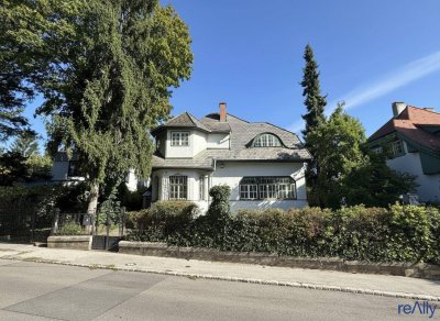 Historische Jahrhundertwende-Villa in Mauer – Charme, Gartenparadies und Potenzial in österreichischer Top-Lage