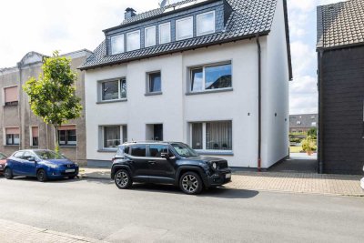 Gepflegte 3 Zimmer Mietwohnung im I.OG mit Einbauküche, ohne Balkon