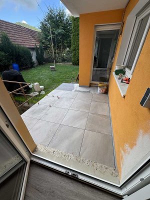 Erstbezug nach Sanierung: freundliche 4-Zimmer-Terrassenwohnung mit Balkon in Rietheim-Weilheim