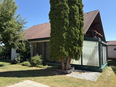 Gepflegtes Einfamilienhaus mit Wintergarten in ruhiger Lage in Mallersdorf-Pfaffenberg