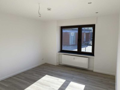 Attraktive Erdgeschoss 2,5-Zimmer-Wohnung mit Terrasse in Oberhausen Schmachtendorf