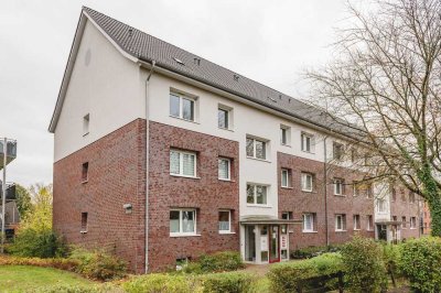 Helle Wohnung mit Einbauküche und Balkon in ruhiger Lage (WBS erforderlich)