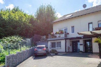 Gepflegte Doppelhaushälfte mit Gartencharakter - Raum für Familie und Alltag in Blankenstein