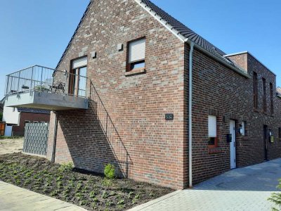 Geschmackvolle, neuwertige EG-Whg. mit gehobener Innenausstattung mit EBK in Steinfurt