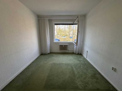 Gemütliche 2-Zimmer-Wohnung im Hochparterre mit Balkon in Berlin-Lichterfelde
