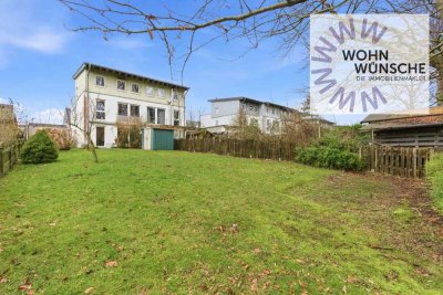 Doppelhaushälfte mit großem Garten in ruhiger Siedlung