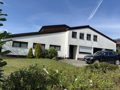 Elegantes Architektenhaus mit zusätzl. kleiner Whg., Werkstatt, Praxis oder Büro in guter Stadtlage