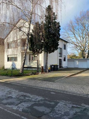 Dreifamilienhaus in guter Lage von Altenhagen