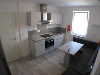 WG-Whg.  *Top-Lage*  4 Zi.- WG-Wohnung