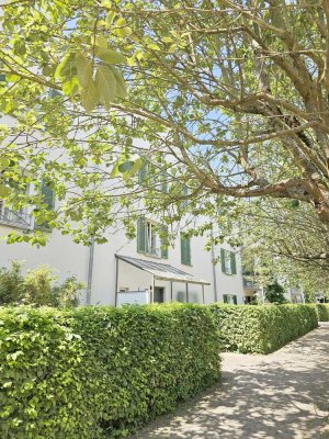 Erstbezug nach Teilrenovierung: 2-Zimmer-Wohnung mit Dachterrasse – dein Zuhause mittendrin!