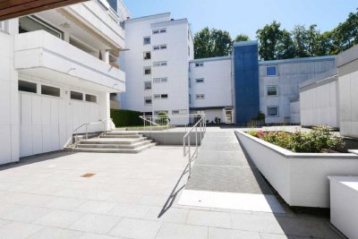 Licht, Ruhe und Lebensqualität -  2,5-Zi-ETW mit großem Balkon und Tiefgaragenstellplatz