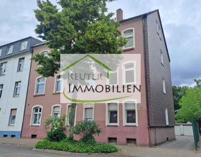 Gemütlichkeit trifft Größe - 3,5 Zimmer-Wohnung mit Klimaanlage, Kaminofen und Gartennutzung