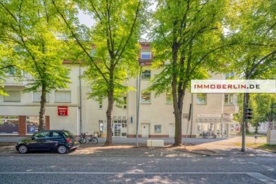 IMMOBERLIN.DE - Sonnige Wohnung mit Lift & Pkw-Stellplatz in zentraler Ortskernlage