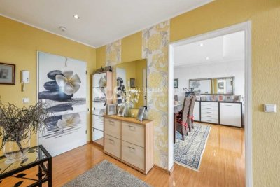 Komplett modernisierte 2-Zimmerwohnung mit TG wartet auf SIE....