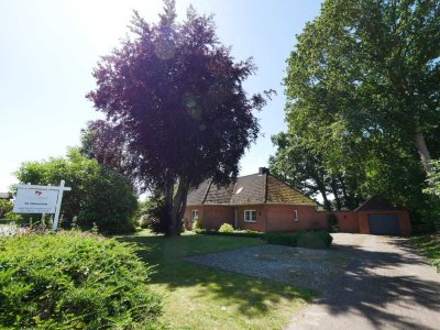 Einfamilienhaus mit großem Grundstück in ländlicher Lage