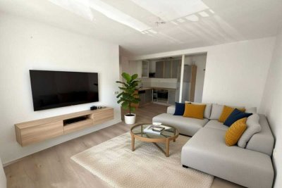 Leerstehende 2 Zi. Wohnung mit PKW Stellplatz, Keller und toller Anbindung in Augsburg