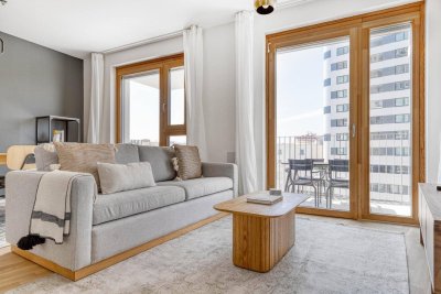 Traumblick über Wien, Belview Tower mit Gym, Wellness &amp; Lounge, 4 Zimmer + Balkon, 7. Stock, U-Bahn (VIE196)