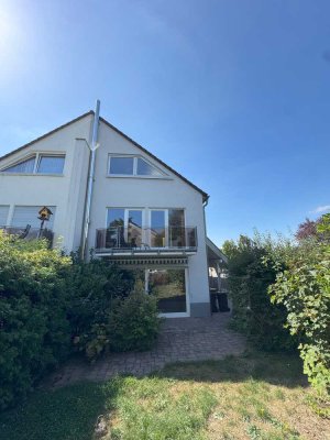 DOPPELHAUSHÄLFTE IN BAD HONNEF – RAUM FÜR DIE GANZE FAMILIE