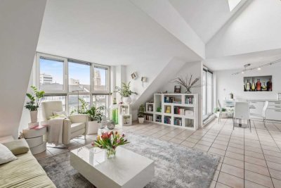 DG-Galerie-Maisonette, ruhig, hell, 105 m² Wohn-/Nutzfl., Deckenhöhe bis 5 m, Terrasse, Lift, Garage
