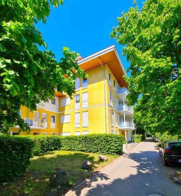 FREIE 2 - ZIMMER - WOHNUNG MIT TERRASSE + BARRIEREFREI + EG + RUHIGE LAGE