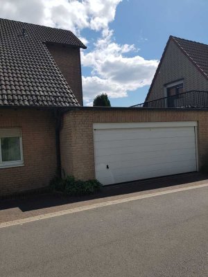 Ansprechende und gepflegte 1,5-Zimmer-Souterrain-Wohnung mit Terasse und Einbauküche in Halver