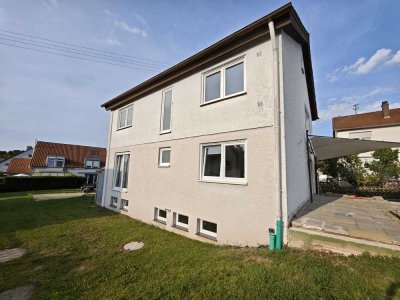 Viel Platz, großes Grundstück  spannende Möglichkeiten – Zweifamilienhaus in Zaisersweiher