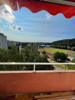 Renovierte 3,5-Zimmer-Wohnung mit Balkon und Einbauküche in Konstanz vorerst befristet für ein Jahr