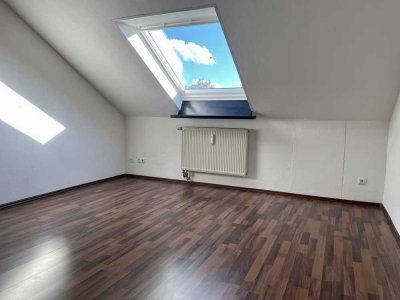 Renovierte 3,5-Zimmer Dachgeschosswohnung in Wallerstein