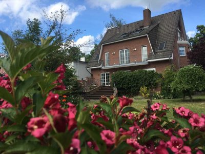 Traumhafte  Maisonette mit Garten und großzügiger Terrasse