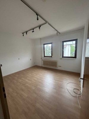 Ruhige 3-Zimmer-Wohnung mit EBK in Bad Soden am Taunus