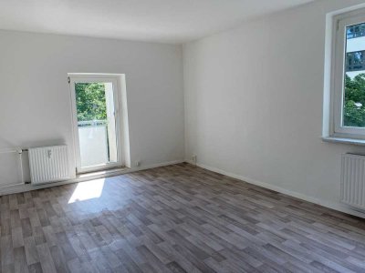 Familienwohnung mit Balkon und Blick ins Grüne