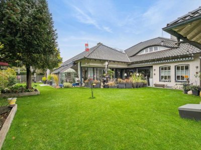 Wohnen auf höchstem Niveau: Designhaus mit Poolhaus und Weinkeller in Bocholt