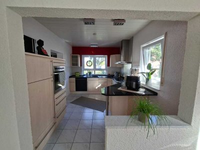Gepflegte DHH in ruhiger Ortsrandlage