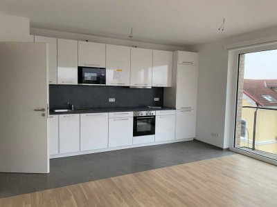 "Am neuen Hafen" 3 Zimmer mit Parkett, EBK, FBH und Balkon