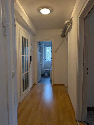 Helle 3-Zimmer-Wohnung im 1. OG in Stuttgart-Bad Cannstatt