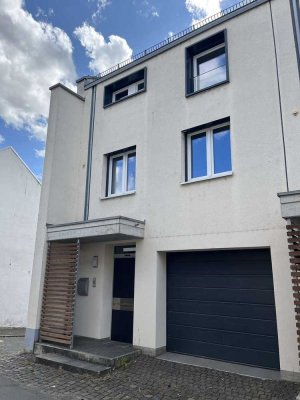 Attraktives Stadthaus im begehrten Ober-Ingelheim