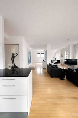 Leben wie im Haus - 142 m² am Grunewald, Stellplatz , 4 Zimmer, 2 Bäder und 2 Terrassen & Wall-Box