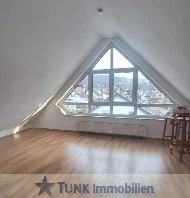 3,5 Zi.- Maisonette-Wohlfühlwohnung mit Dachloggia und Garage in Alzenau-Wasserlos!