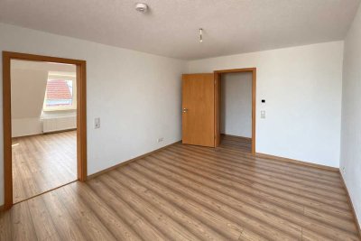 Renovierte helle 2 Zimmer Wohnung direkt am EvK Herne mit Einbauküche