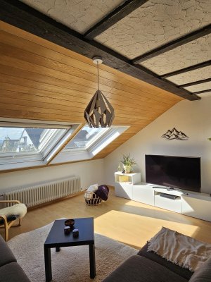 Helle gepflegte 2 1/2 Zimmer Wohnung