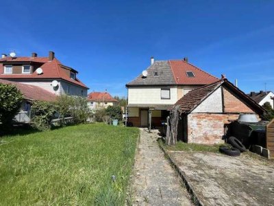 Charmante Doppelhaushälfte mit sonnigem Garten