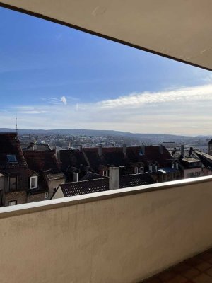 Große 3,5-Zimmer Wohnung mit zwei Balkonen und tollem Weitblick über die Innenstadt